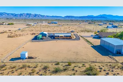 429 S Lochiel Road, Golden Valley, AZ 86413 - Photo 64