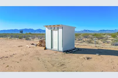 429 S Lochiel Road, Golden Valley, AZ 86413 - Photo 50