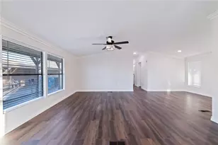 665 Holly St, Bullhead City, AZ 86442 - Photo 6