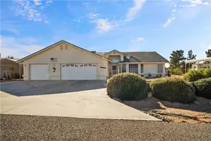 7870 E Pebble Dr, Kingman, AZ 86401 - Photo 4