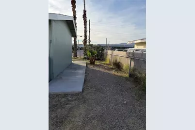 1001 Holly Street, Bullhead City, AZ 86442 - Photo 30