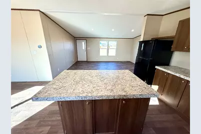 5614 W Newgard Dr., Golden Valley, AZ 86413 - Photo 12