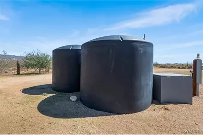 8248 N Teddy Roosevelt Road, Golden Valley, AZ 86413 - Photo 10