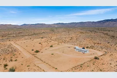 8248 N Teddy Roosevelt Road, Golden Valley, AZ 86413 - Photo 32