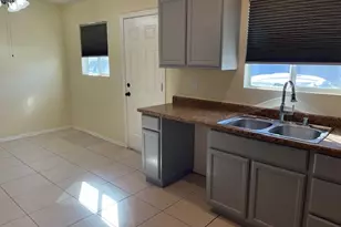 365 Meander Dr, Bullhead City, AZ 86442 - Photo 6