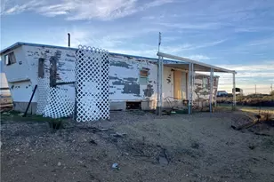 6112 Gladys Dr, Golden Valley, AZ 86413 - Photo 2