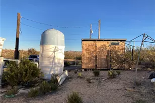 6112 Gladys Dr, Golden Valley, AZ 86413 - Photo 6