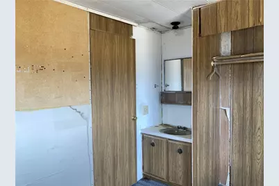 6112 Gladys Dr, Golden Valley, AZ 86413 - Photo 18