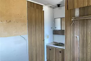 6112 Gladys Dr, Golden Valley, AZ 86413 - Photo 18