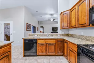 2919 Desert Trail Dr, Bullhead City, AZ 86429 - Photo 16