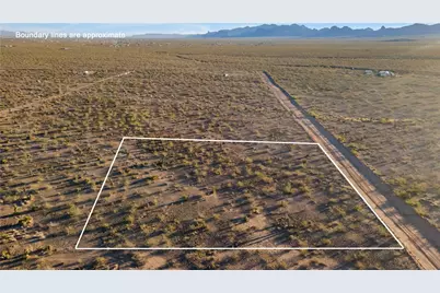 5149 N Dilkon Road, Golden Valley, AZ 86413 - Photo 12