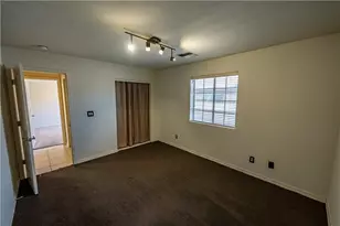 2739 Ross Ave, Kingman, AZ 86401 - Photo 14