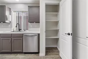 1633 E Segovia Way, Fort Mohave, AZ 86426 - Photo 14