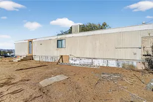 582 S Hunt Rd, Golden Valley, AZ 86413 - Photo 12