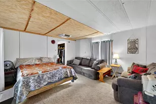 582 S Hunt Rd, Golden Valley, AZ 86413 - Photo 18