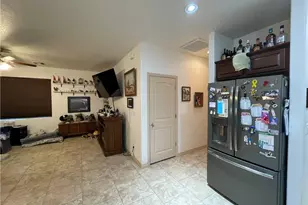 7880 W Shipp Dr, Golden Valley, AZ 86413 - Photo 8