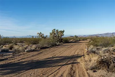 244-07-286 S Edith Drive, Yucca, AZ 86438 - Photo 4