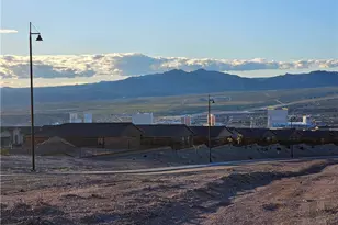 2778 Blueridge Ct, Bullhead City, AZ 86429 - Photo 6