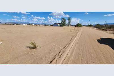 3968 N Stewart Mountain Road, Golden Valley, AZ 86413 - Photo 6