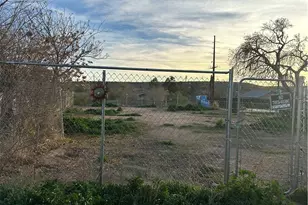 562 Park St, Kingman, AZ 86402 - Photo 1