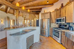 17445 S la Cienega Ranch Rd, Yucca, AZ 86438 - Photo 12
