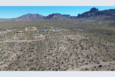 328-04-427 N Maywood Drive, Dolan Springs, AZ 86441 - Photo 2