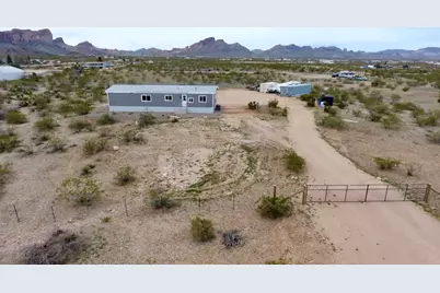 1597 S Eden Road, Golden Valley, AZ 86413 - Photo 2