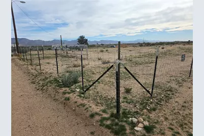 6070 W Gladys Drive, Golden Valley, AZ 86413 - Photo 6