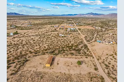 3649 N Araby Road, Golden Valley, AZ 86413 - Photo 4