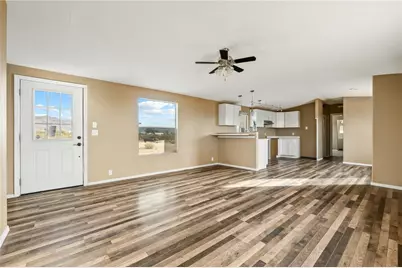 3649 N Araby Road, Golden Valley, AZ 86413 - Photo 10