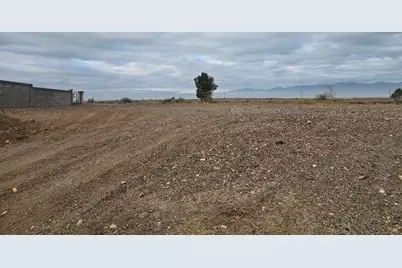 2098 E Calle Salamanca, Fort Mohave, AZ 86426 - Photo 1