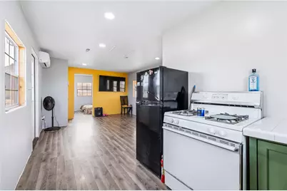 12241 S Robles Road, Yucca, AZ 86438 - Photo 10