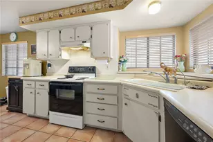 3649 Gem St, Bullhead City, AZ 86442 - Photo 4