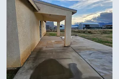 1069 S Teddy Roosevelt Rd, Golden Valley, AZ 86413 - Photo 22