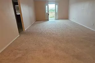 1069 S Teddy Roosevelt Rd, Golden Valley, AZ 86413 - Photo 4