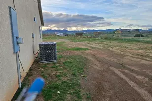 1069 S Teddy Roosevelt Rd, Golden Valley, AZ 86413 - Photo 20