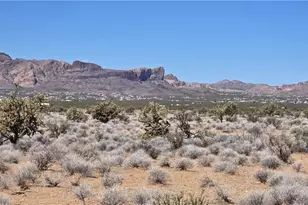 Tbd Ligurta, Golden Valley, AZ 86413 - Photo 1