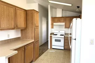 2047 Hualapai Dr, Bullhead City, AZ 86442 - Photo 8