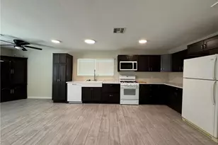 826 Citrus St, Bullhead City, AZ 86442 - Photo 4