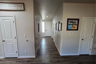 2579 E Estrella Vis, Kingman, AZ 86409 - Photo 8