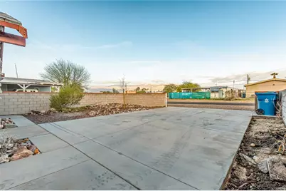 460 Patillo Drive, Bullhead City, AZ 86442 - Photo 8