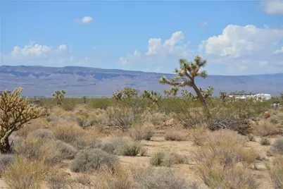 11872 S Date Creek Road, Yucca, AZ 86438 - Photo 64
