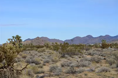 11872 S Date Creek Road, Yucca, AZ 86438 - Photo 24