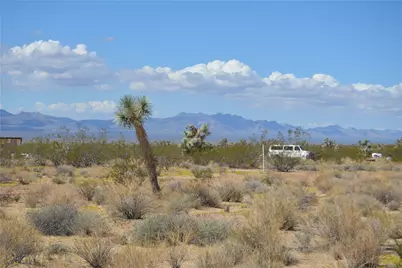11872 S Date Creek Road, Yucca, AZ 86438 - Photo 94