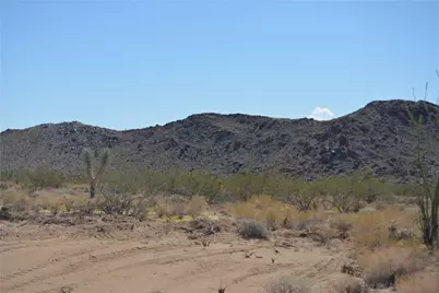 11872 S Date Creek Road, Yucca, AZ 86438 - Photo 84