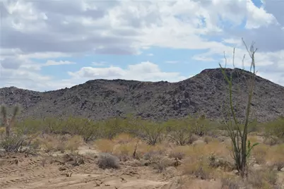 11872 S Date Creek Road, Yucca, AZ 86438 - Photo 58