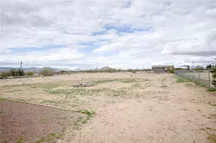 6581 W Morelos Dr, Golden Valley, AZ 86413 - Photo 36