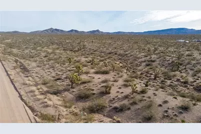 21372 N Spear Boulevard, White Hills, AZ 86445 - Photo 18