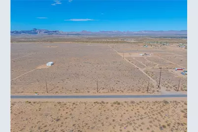 000 Colorado Road, Golden Valley, AZ 86413 - Photo 4