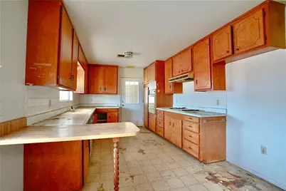 875 Coral Reef Drive, Bullhead City, AZ 86442 - Photo 6